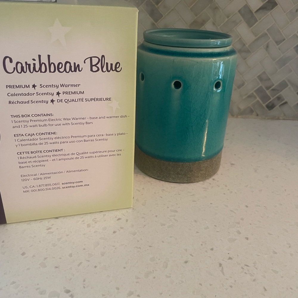 Scentsy Carribean Blue Full Size Wax Warmer With Bulb NIB New